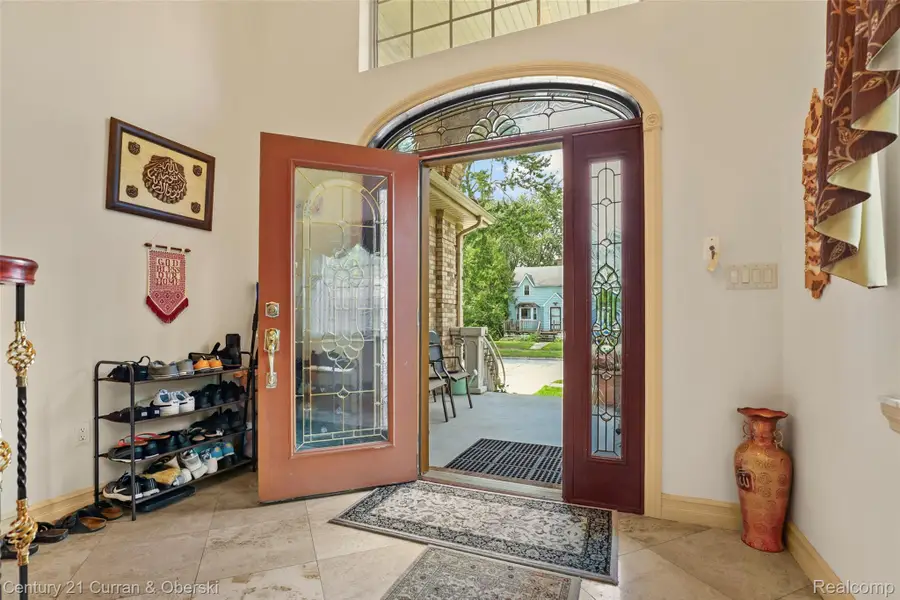 6326 Whitefield Street, Dearborn Heights, MI 48127 - #2