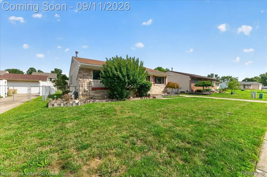 33494 Unicorn Court, Westland, MI 48186 - #2