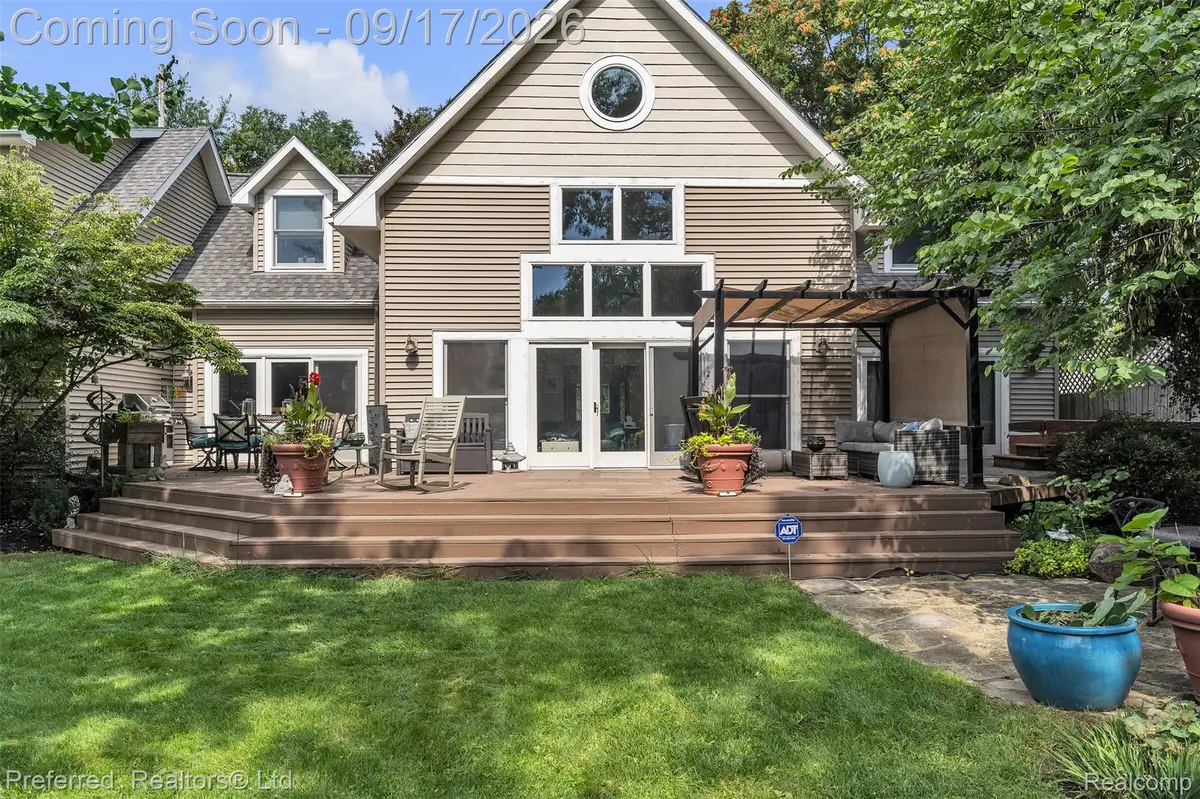 47 Peggy Avenue, Pontiac, MI 48341 - #1