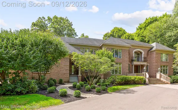4966 Stoneleigh Road, BloomfieldHills, MI 48302