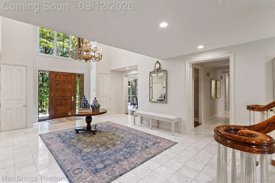 4966 Stoneleigh Road, Bloomfield Hills, MI 48302 - #3