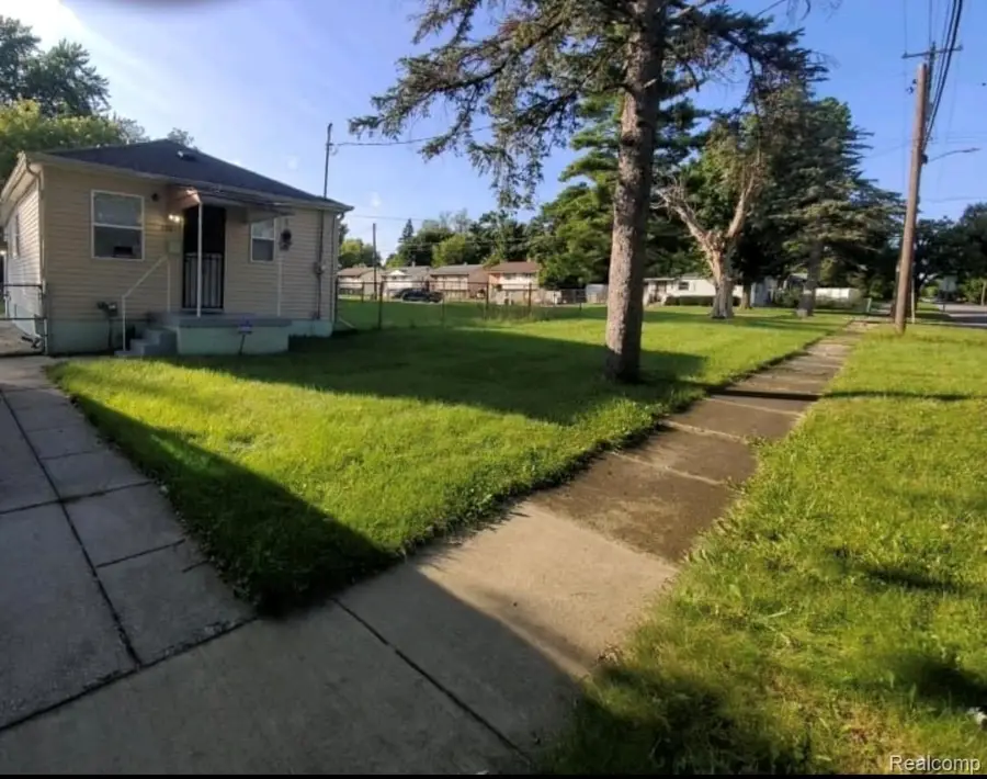 1159 Sutton Avenue, Flint, MI 48504 - #2