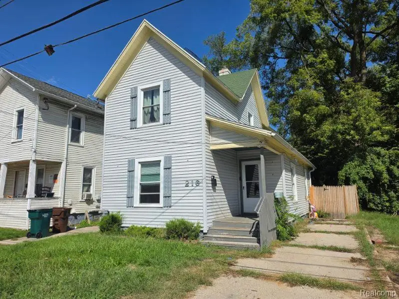 216 W Oakland Avenue, Lansing, MI 48912 - #1