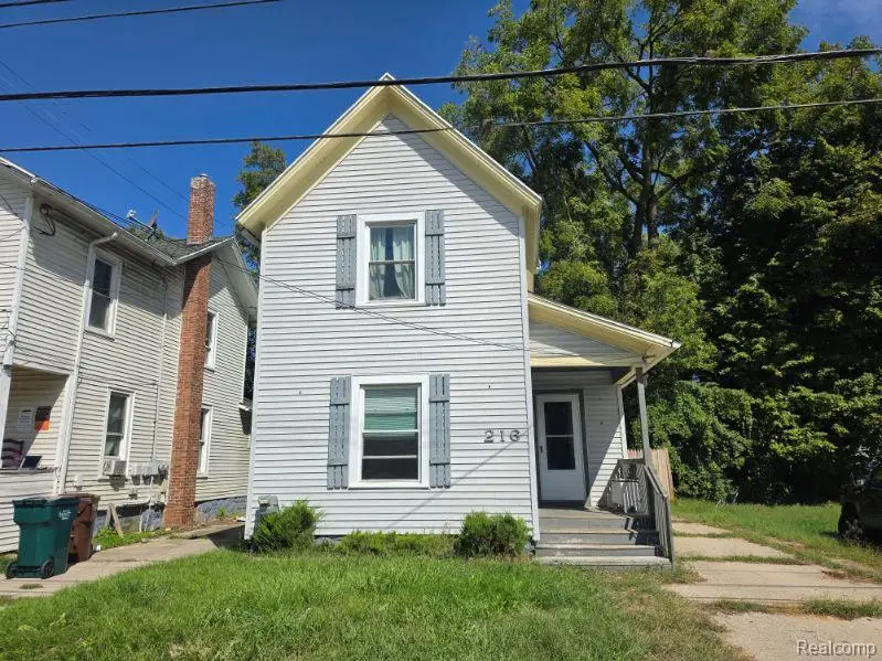 216 W Oakland Avenue, Lansing, MI 48912 - #2