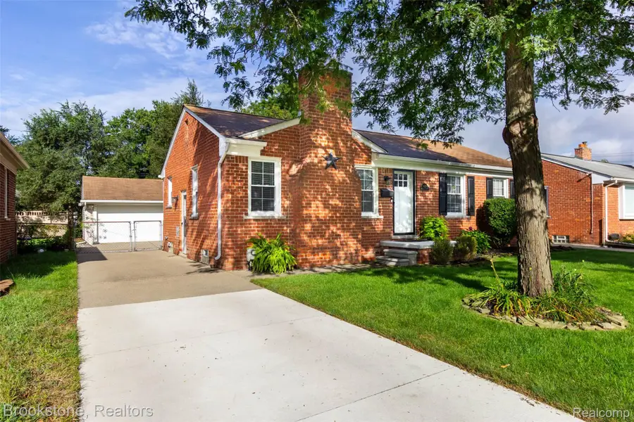 9829 Mayfield Street, Livonia, MI 48150 - #3