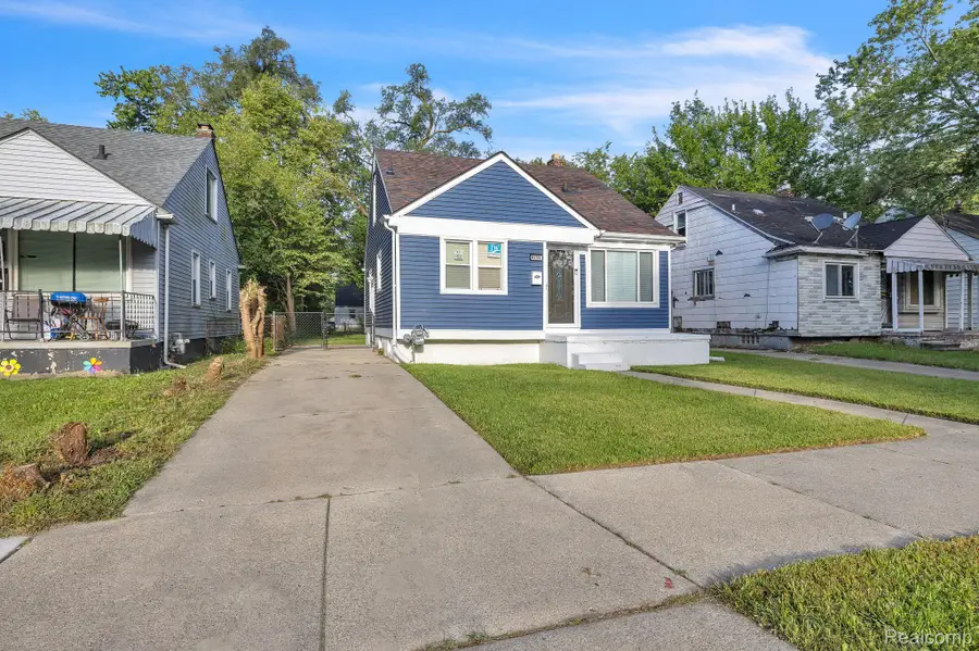 8459 Pierson Street, Detroit, MI 48228 - #2