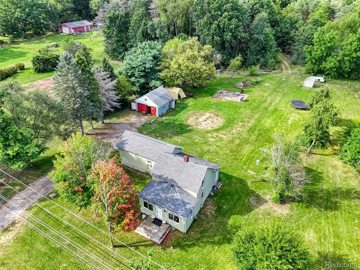 10173 E Mount Morris Road, Davison, MI 48423 - #1