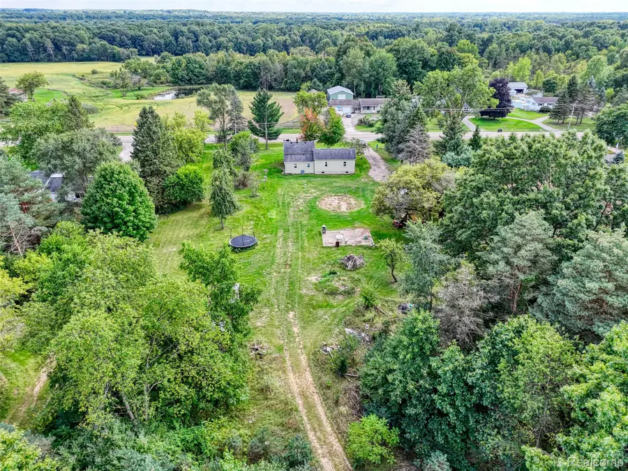 10173 E Mount Morris Road, Davison, MI 48423 - #3