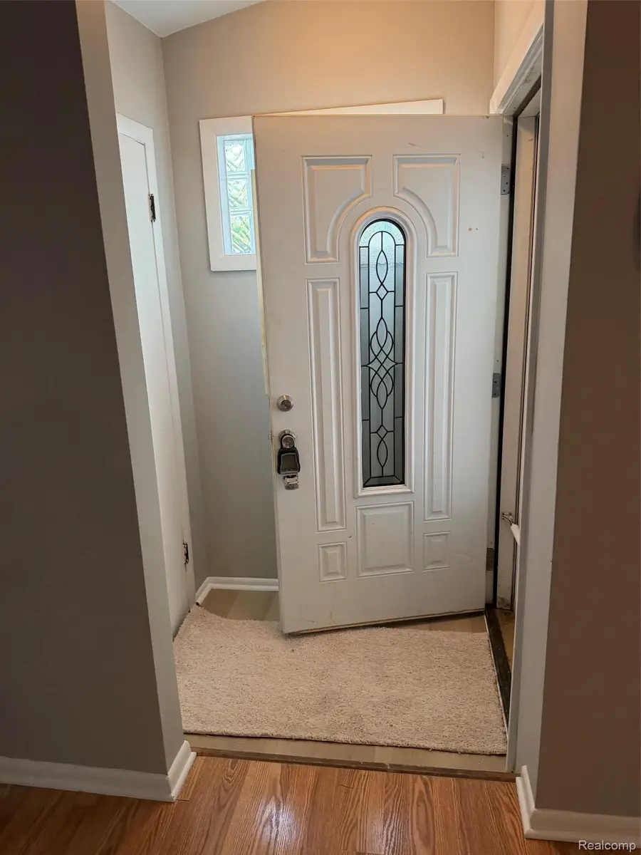 15201 Leslie Street, Oak Park, MI 48237 - #2