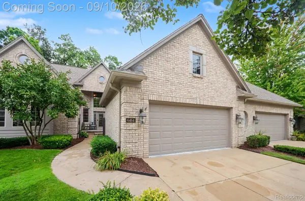 6464 Enclave Drive, Clarkston, MI 48348
