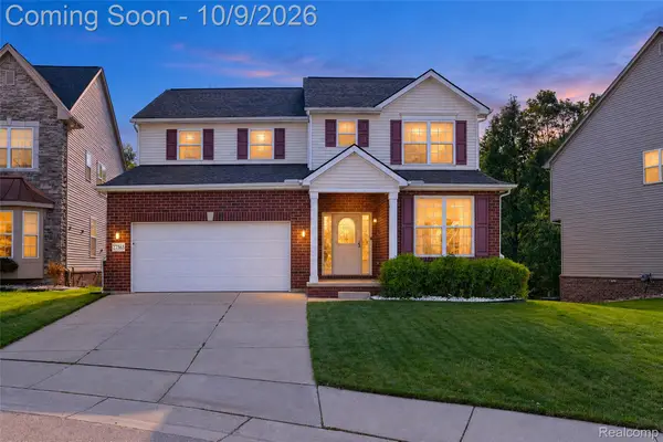 27363 Victoria Road, Novi, MI 48374