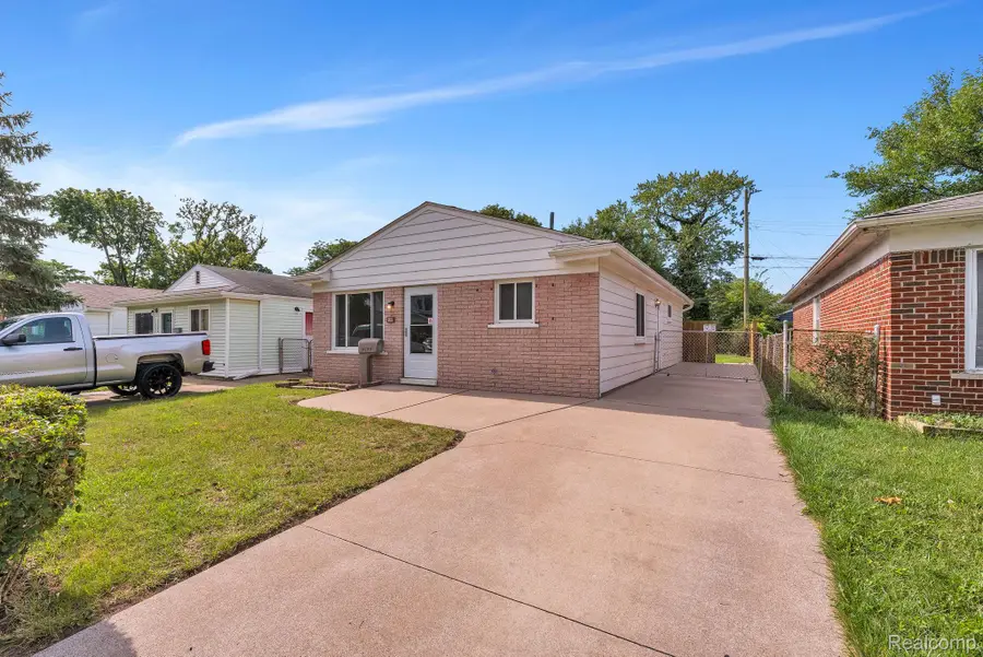 1433 Reo Avenue, Lincoln Park, MI 48146 - #3