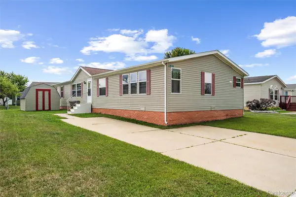 885 Tanner Landing, Monroe, MI 48161