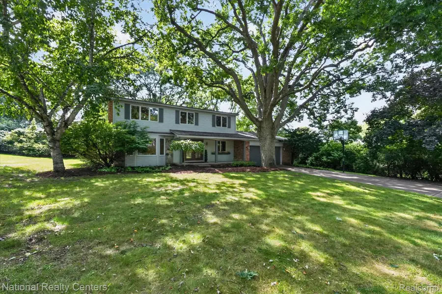 4245 Normanwood, West Bloomfield, MI 48323 - #2