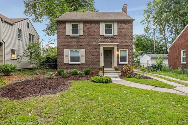 444 E Hazelhurst Street, Ferndale, MI 48220