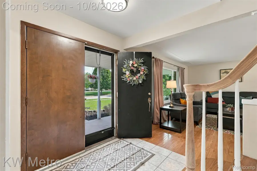 3863 Lawson Drive, Troy, MI 48084 - #3