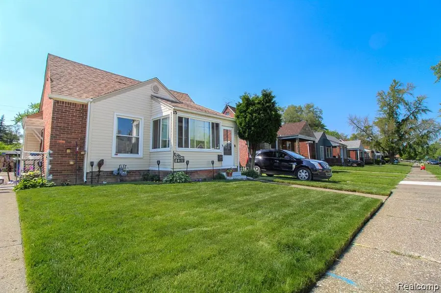 8411 Grandville Avenue, Detroit, MI 48228 - #3