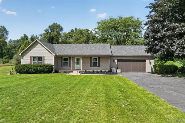 4960 Sierra Drive, Howell, MI 48843