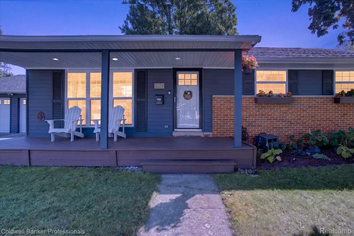 5173 Greenleaf Drive, Swartz Creek, MI 48473 - #1