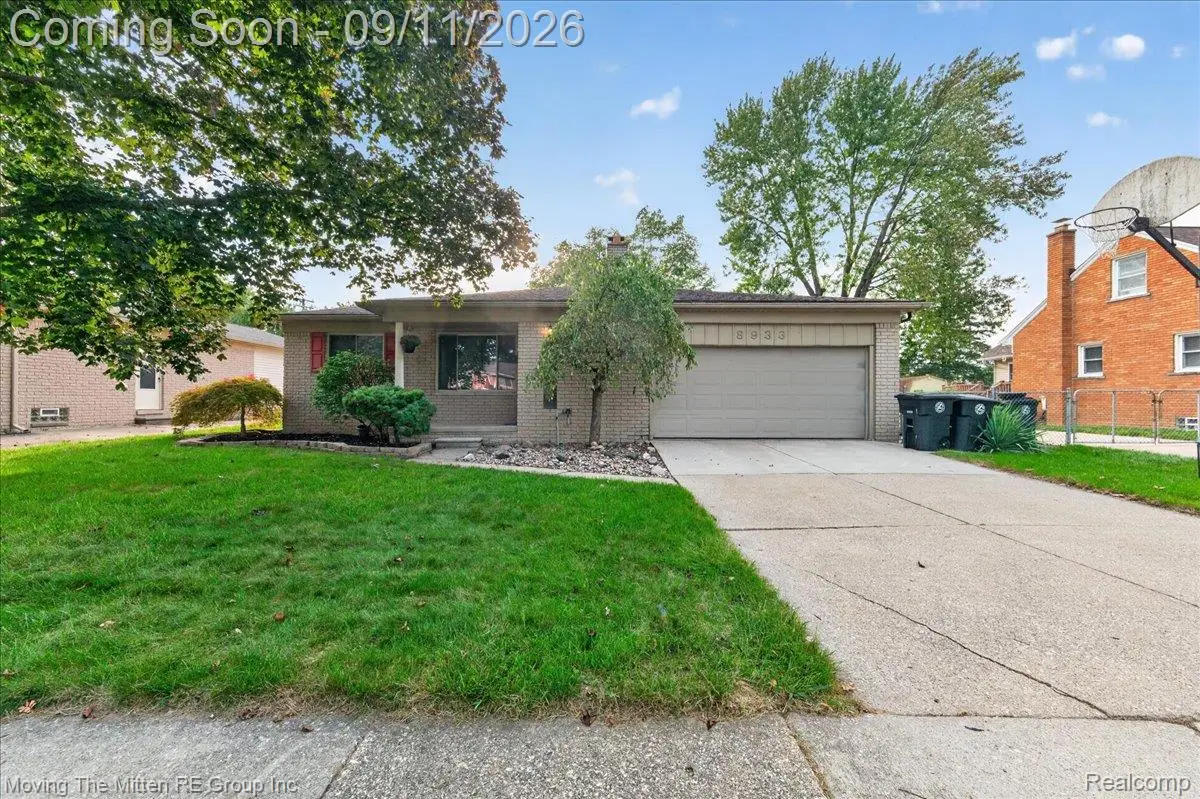 8933 Danzig Street, Livonia, MI 48150 - #1