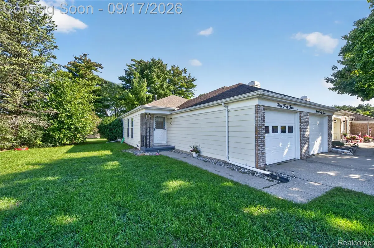 3043 Vineyard Lane, Flushing, MI 48433 - #1