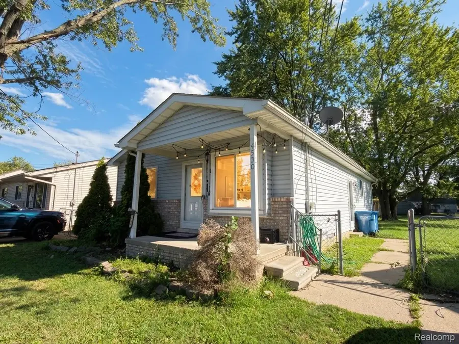4530 Frazho Road, Warren, MI 48091 - #2