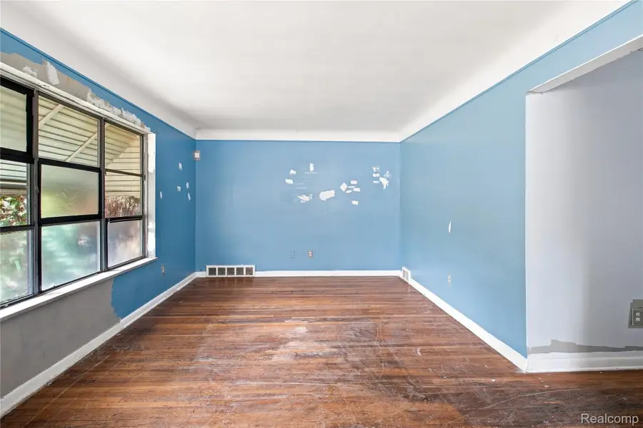 20210 Chapel Street, Detroit, MI 48219 - #2