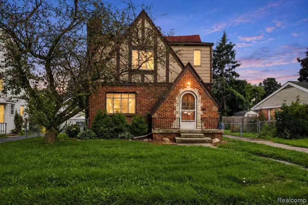 2030 Pierce Street, Flint, MI 48503 - #1