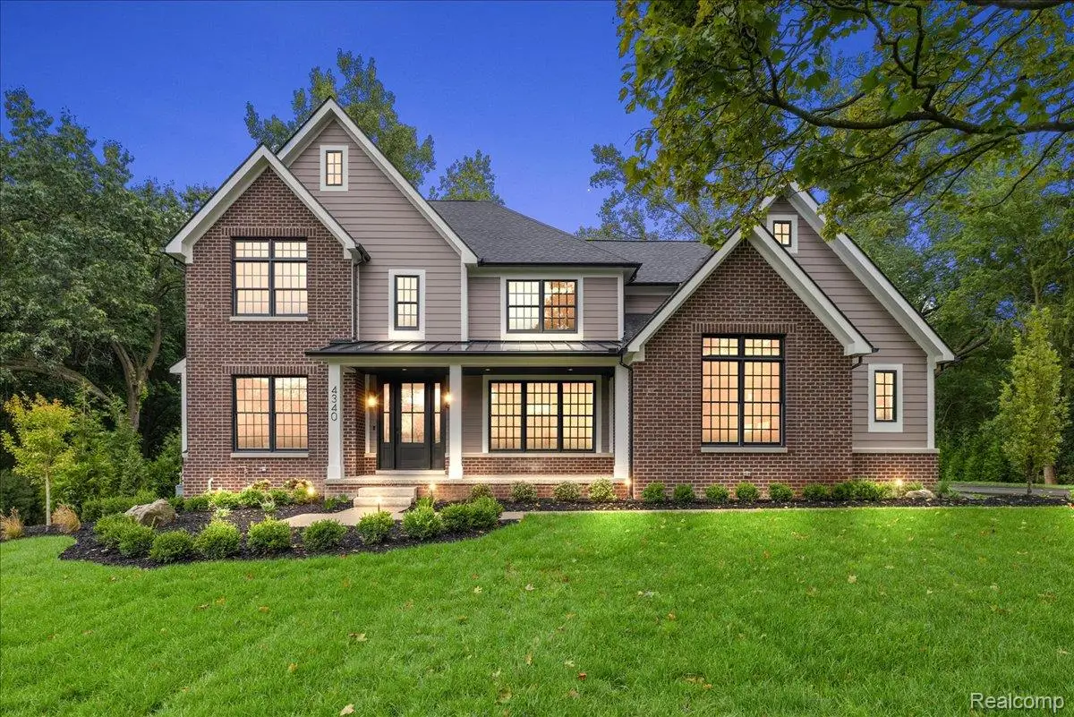 4340 Charing Way, Bloomfield, MI 48304 - #1