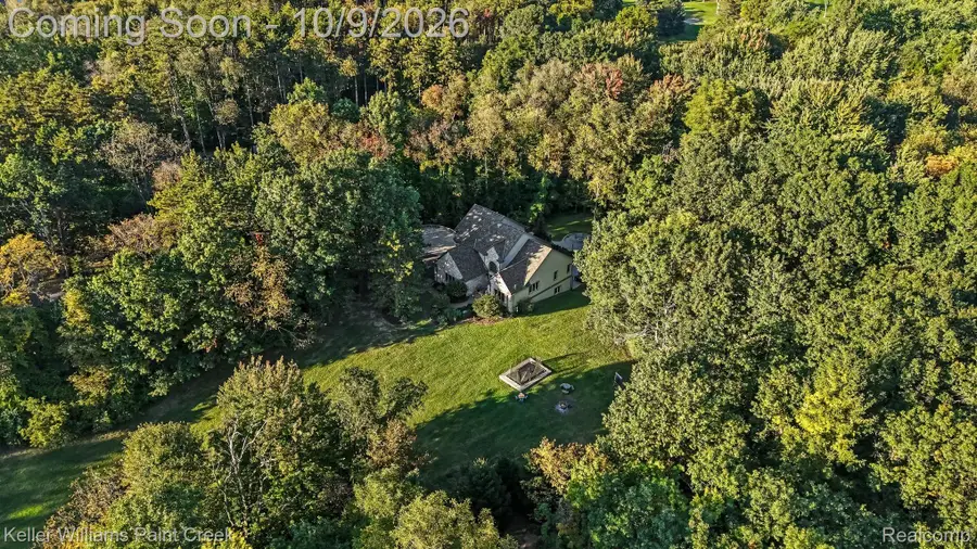 90 Creekwood Drive, Orion, MI 48362 - #2