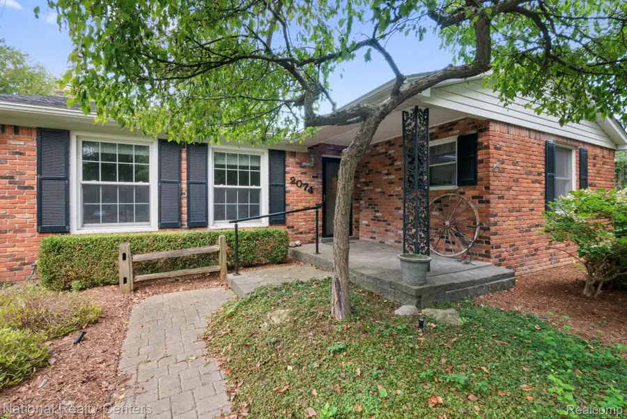 2074 Pear Tree Lane, Oakland, MI 48363 - #3