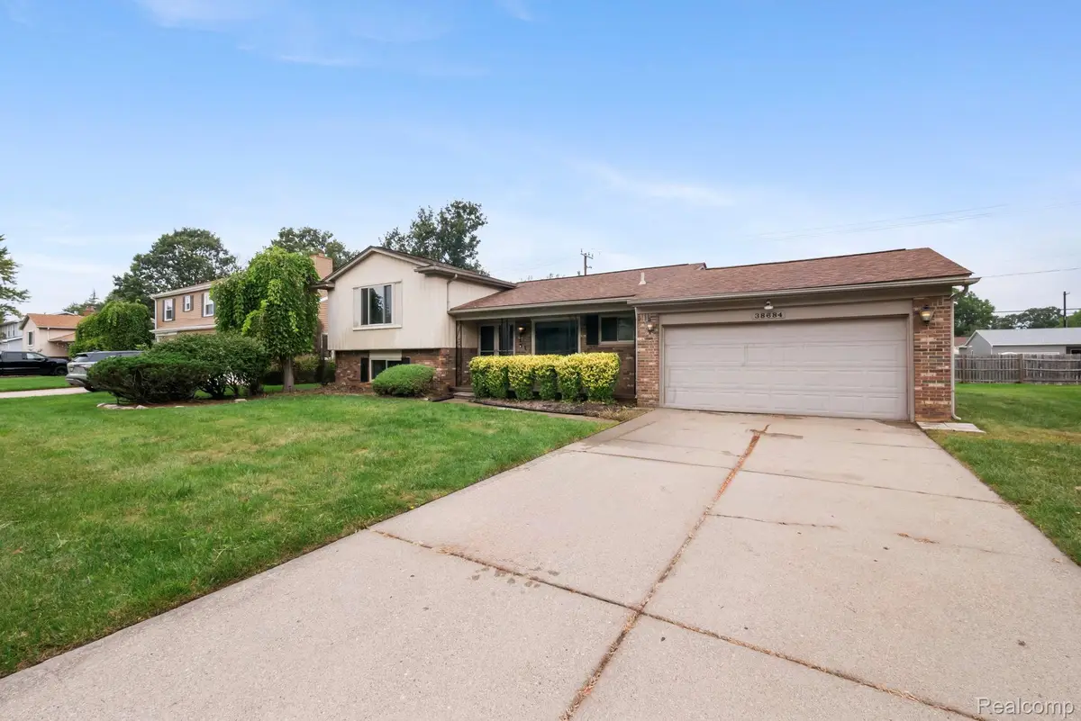 38684 Meadowlawn Street, Wayne, MI 48184 - #1