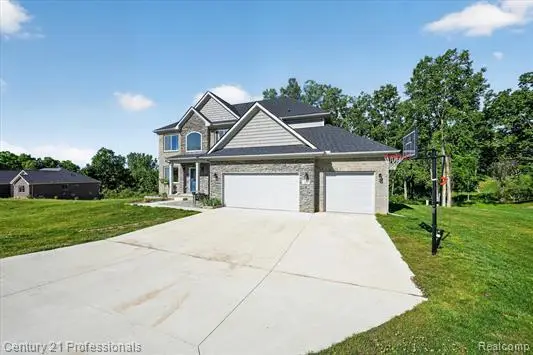 126 Parker, Ortonville, MI 48462 - #3