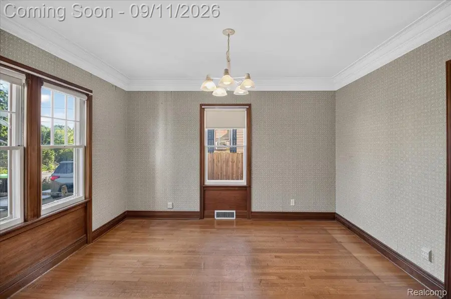 23 Grandie Street, Pontiac, MI 48342 - #3