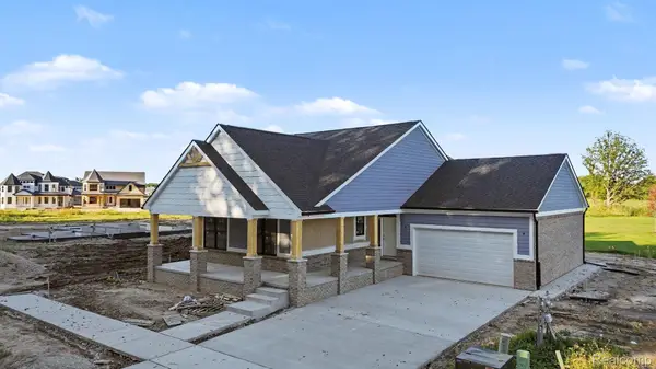 54290 Brenda Drive, Macomb, MI 48042