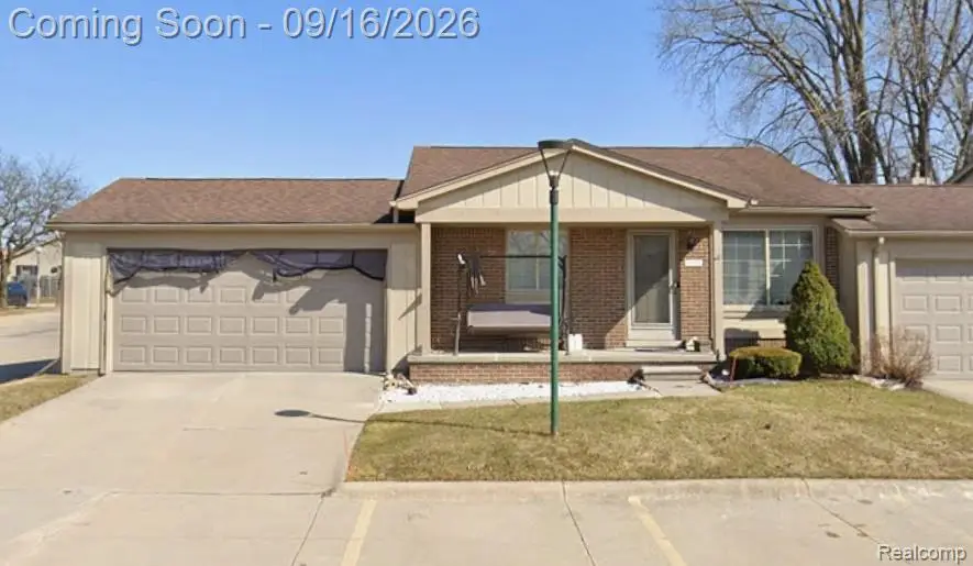24242 Old Kent Road N, Warren, MI 48091 - #1