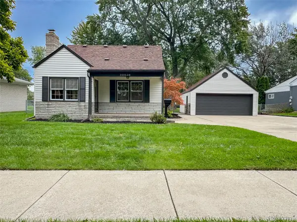 30036 Oakgrove Street, StClairShores, MI 48082