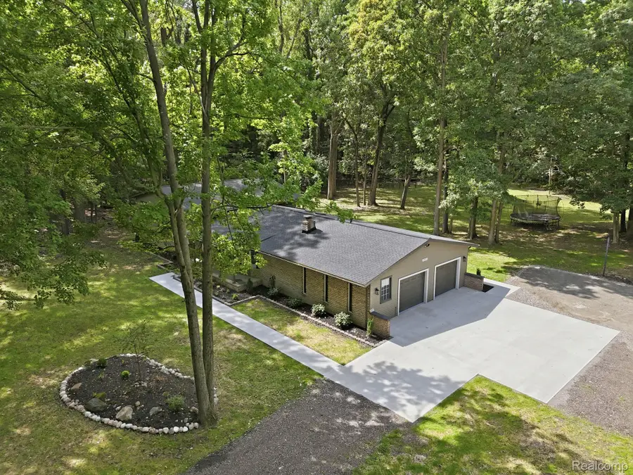 47993 9 Mile Road, Northville, MI 48167 - #3