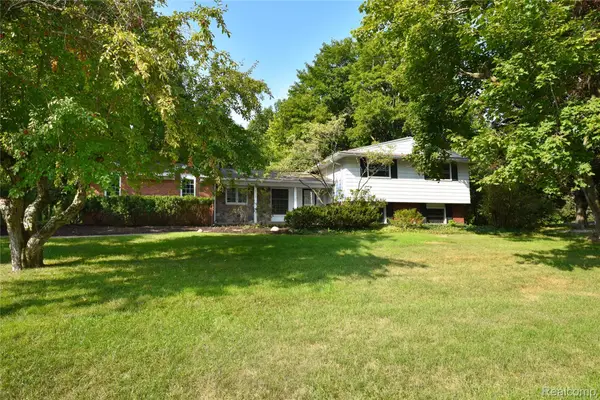 872 Dursley Road, BloomfieldHills, MI 48304