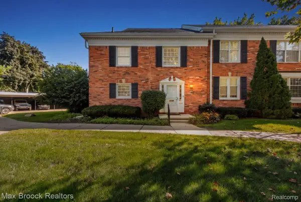 1460 Trailwood Path, BloomfieldHills, MI 48301