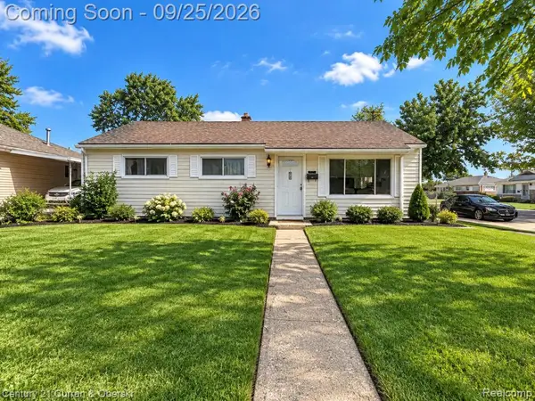 15251 Wildwood, Roseville, MI 48066