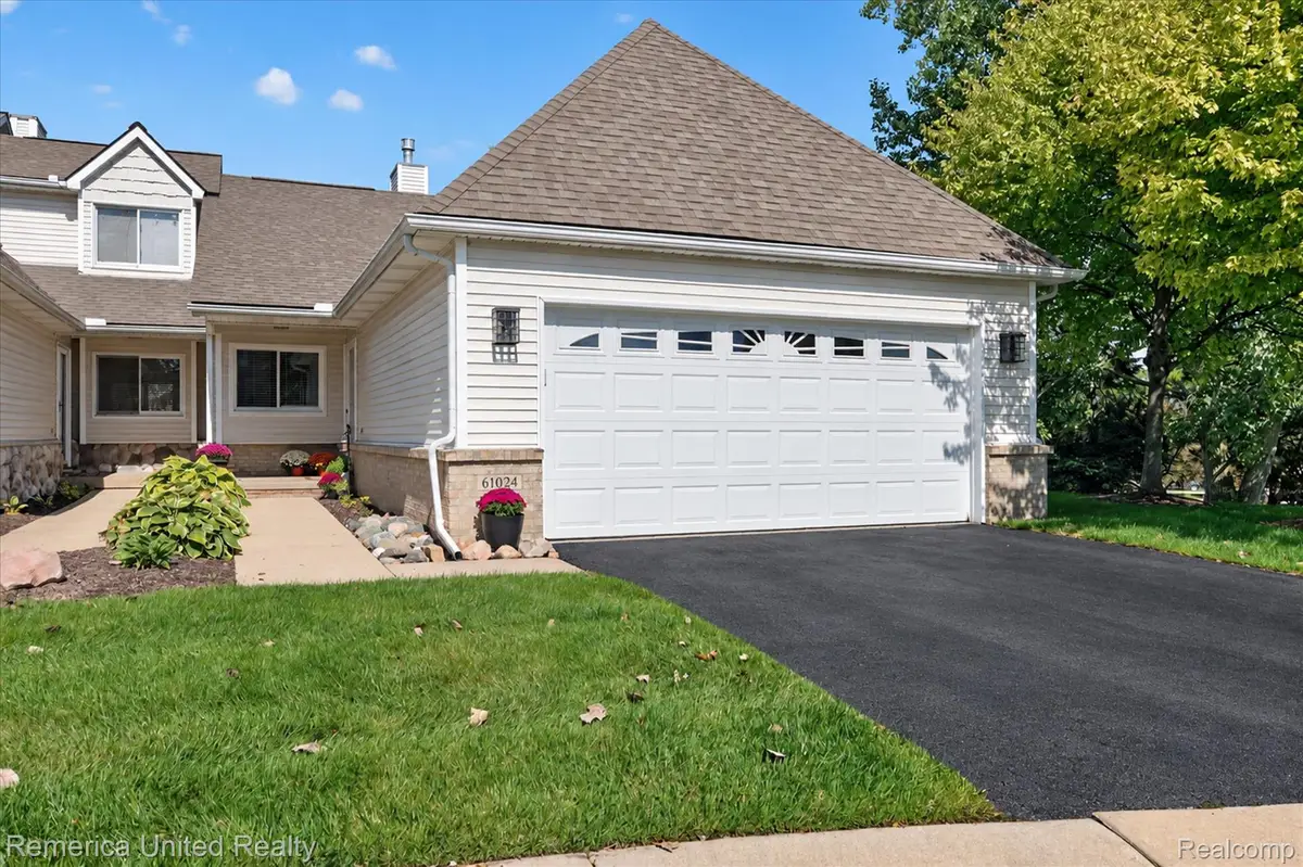61024 Evergreen Court, South Lyon, MI 48178 - #1