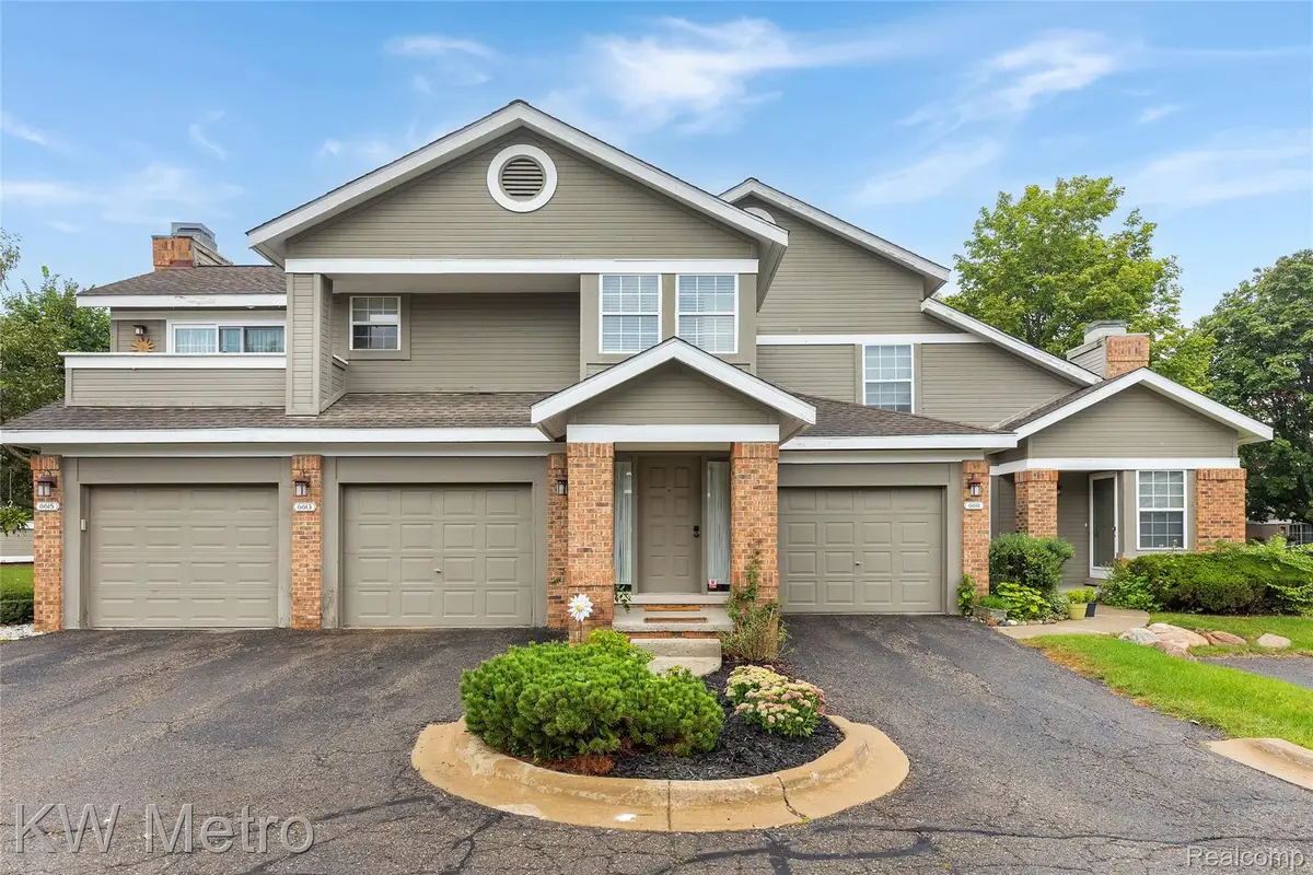 6613 Hearthstone Court #83, West Bloomfield, MI 48322 - #1
