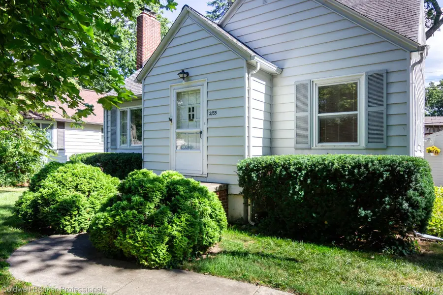 2135 Pontiac Drive, Sylvan Lake, MI 48320 - #3