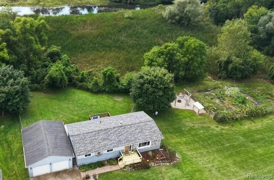 103 W Sherman Street, Holly, MI 48442 - #3
