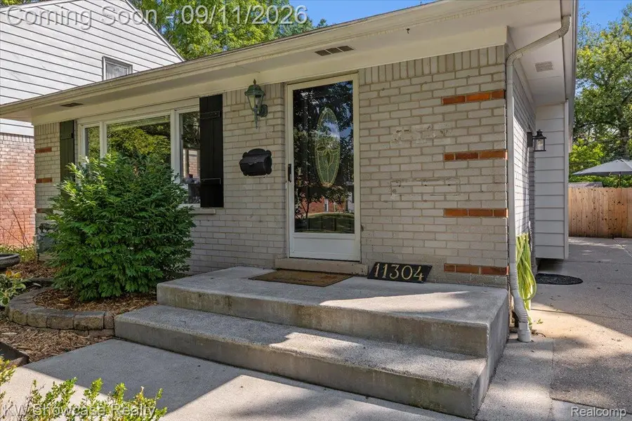 11304 Ingram Street, Livonia, MI 48150 - #2