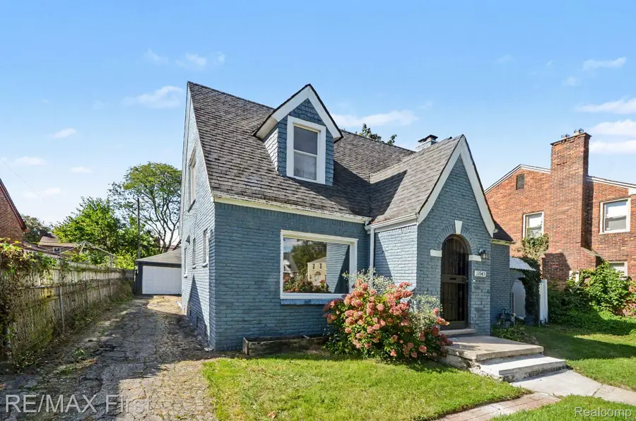 13945 Grandmont Avenue, Detroit, MI 48227 - #2