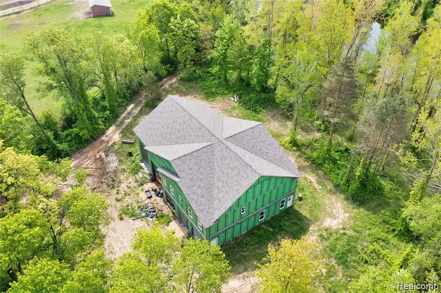 1601 W Rose Center Road, Holly, MI 48442 - #3