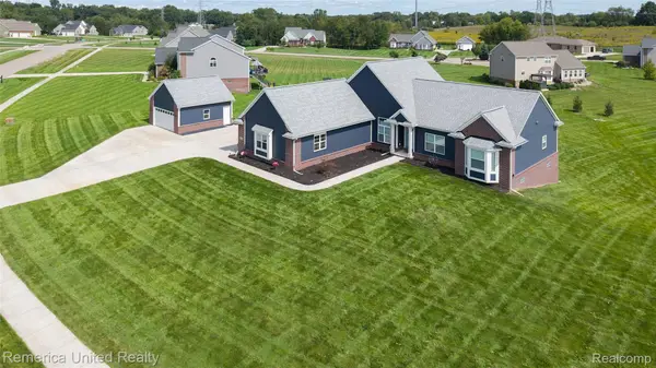1303 Cedar Meadows Drive, WhiteLake, MI 48383