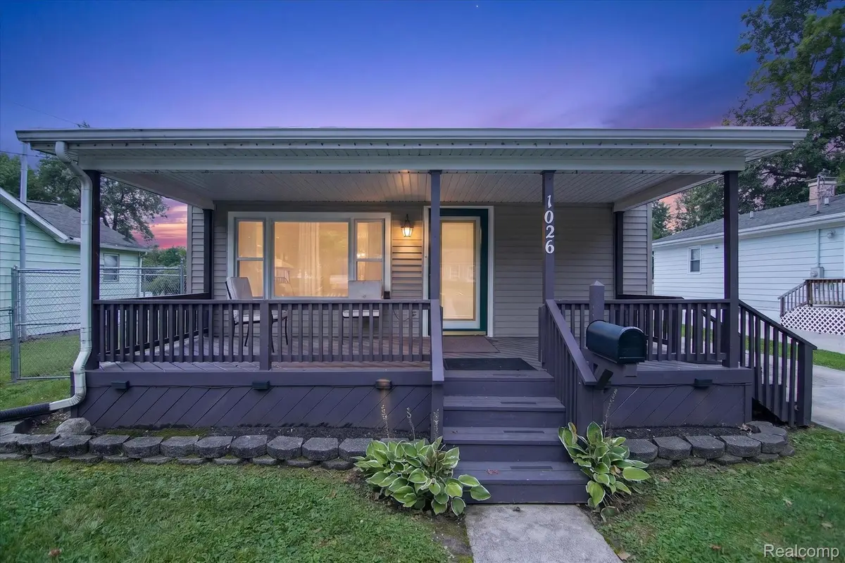 1026 Bristol Street, Adrian, MI 49221 - #1